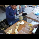 Wir haben ein Geschäft mit außergewöhnlich gut schmeckenden Durians gefunden